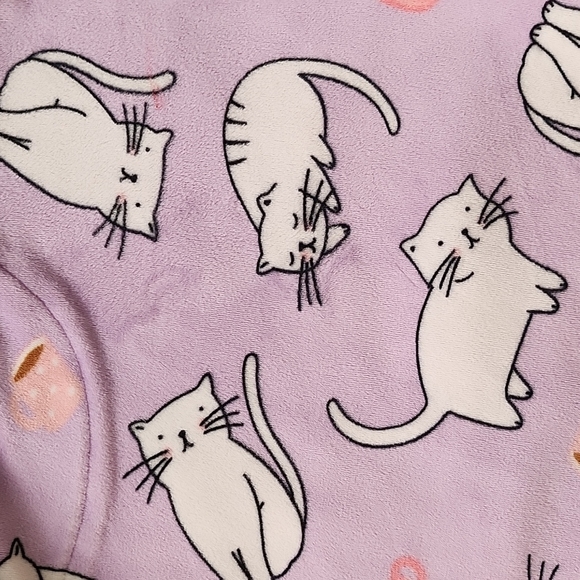 Kitteh onesie - Picture 3 of 3